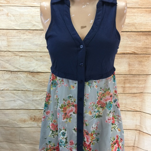 Rue21 Tops - Rue21 Navy Floral Blouse S Sleeveless